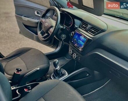 Черный Киа Рио, объемом двигателя 1.4 л и пробегом 95 тыс. км за 7299 $, фото 12 на Automoto.ua