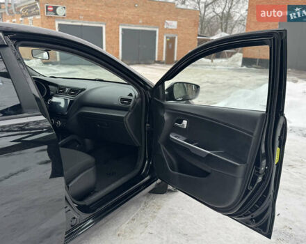 Черный Киа Рио, объемом двигателя 1.4 л и пробегом 155 тыс. км за 7500 $, фото 25 на Automoto.ua