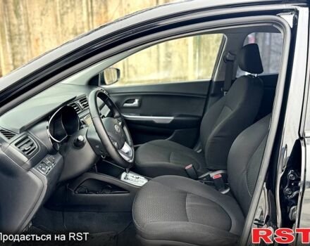 Черный Киа Рио, объемом двигателя 1.4 л и пробегом 155 тыс. км за 7500 $, фото 7 на Automoto.ua