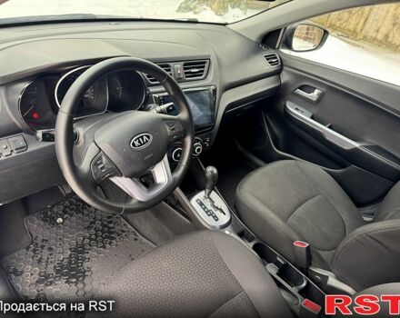 Черный Киа Рио, объемом двигателя 1.4 л и пробегом 155 тыс. км за 7500 $, фото 8 на Automoto.ua