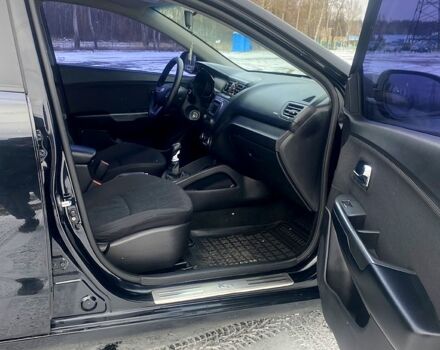 Черный Киа Рио, объемом двигателя 1.6 л и пробегом 25000 тыс. км за 6900 $, фото 8 на Automoto.ua