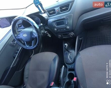 Черный Киа Рио, объемом двигателя 1.6 л и пробегом 285 тыс. км за 7800 $, фото 4 на Automoto.ua