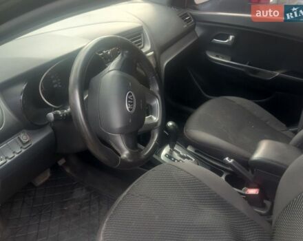 Черный Киа Рио, объемом двигателя 1.4 л и пробегом 213 тыс. км за 8700 $, фото 7 на Automoto.ua