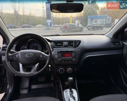 Чорний Кіа Ріо, об'ємом двигуна 1.59 л та пробігом 154 тис. км за 7600 $, фото 8 на Automoto.ua
