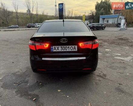 Чорний Кіа Ріо, об'ємом двигуна 1.59 л та пробігом 154 тис. км за 7600 $, фото 3 на Automoto.ua
