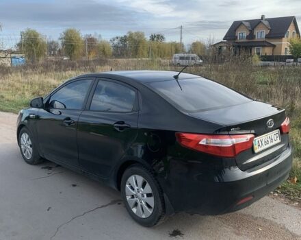 Чорний Кіа Ріо, об'ємом двигуна 1.4 л та пробігом 190 тис. км за 5500 $, фото 4 на Automoto.ua