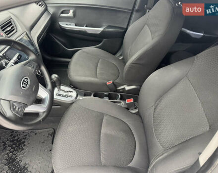 Черный Киа Рио, объемом двигателя 1.4 л и пробегом 155 тыс. км за 7500 $, фото 24 на Automoto.ua