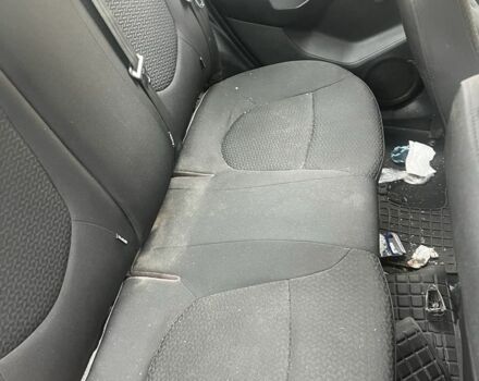 Черный Киа Рио, объемом двигателя 1.4 л и пробегом 120 тыс. км за 3000 $, фото 4 на Automoto.ua