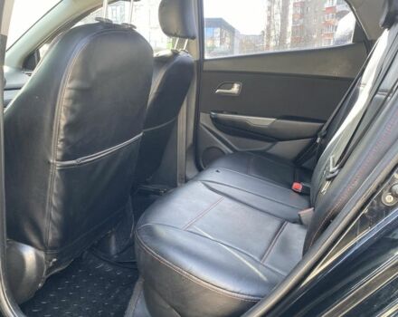 Чорний Кіа Ріо, об'ємом двигуна 1.6 л та пробігом 252 тис. км за 3650 $, фото 6 на Automoto.ua