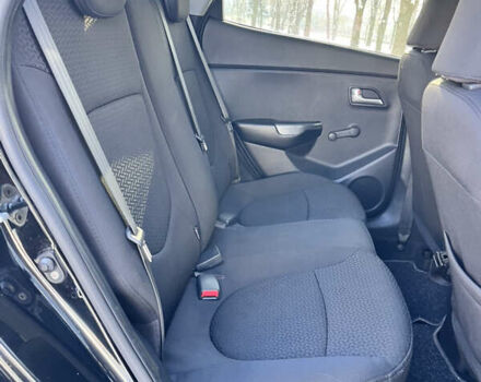 Чорний Кіа Ріо, об'ємом двигуна 1.4 л та пробігом 245 тис. км за 7600 $, фото 22 на Automoto.ua