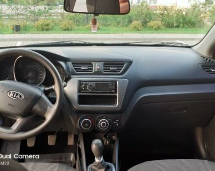 Чорний Кіа Ріо, об'ємом двигуна 1.4 л та пробігом 80 тис. км за 8700 $, фото 7 на Automoto.ua
