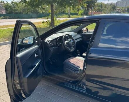 Чорний Кіа Ріо, об'ємом двигуна 1.4 л та пробігом 158 тис. км за 8300 $, фото 10 на Automoto.ua
