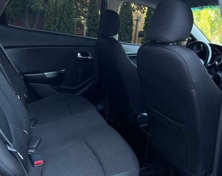 Черный Киа Рио, объемом двигателя 1.4 л и пробегом 100 тыс. км за 7607 $, фото 8 на Automoto.ua