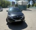Черный Киа Рио, объемом двигателя 1.6 л и пробегом 330 тыс. км за 5500 $, фото 1 на Automoto.ua