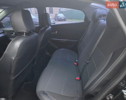 Чорний Кіа Ріо, об'ємом двигуна 1.6 л та пробігом 215 тис. км за 7500 $, фото 5 на Automoto.ua