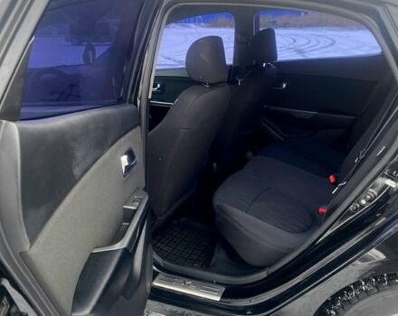 Черный Киа Рио, объемом двигателя 1.6 л и пробегом 25000 тыс. км за 6900 $, фото 7 на Automoto.ua