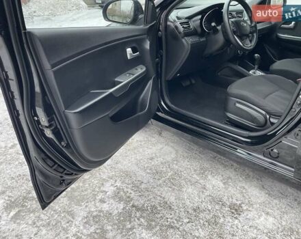 Черный Киа Рио, объемом двигателя 1.4 л и пробегом 124 тыс. км за 9350 $, фото 93 на Automoto.ua