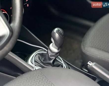 Черный Киа Рио, объемом двигателя 1.4 л и пробегом 220 тыс. км за 8200 $, фото 32 на Automoto.ua