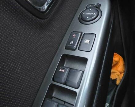 Черный Киа Рио, объемом двигателя 1.59 л и пробегом 150 тыс. км за 9000 $, фото 9 на Automoto.ua