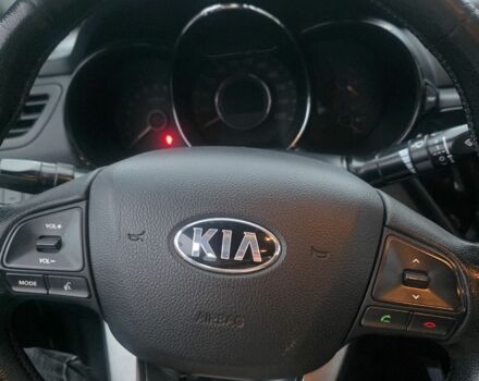 Черный Киа Рио, объемом двигателя 1.6 л и пробегом 150 тыс. км за 9000 $, фото 8 на Automoto.ua