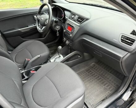 Чорний Кіа Ріо, об'ємом двигуна 1.4 л та пробігом 45 тис. км за 9800 $, фото 17 на Automoto.ua