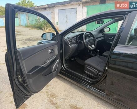 Черный Киа Рио, объемом двигателя 1.6 л и пробегом 61 тыс. км за 10300 $, фото 8 на Automoto.ua