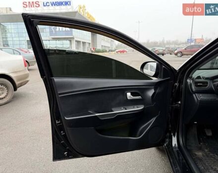 Черный Киа Рио, объемом двигателя 1.4 л и пробегом 220 тыс. км за 8200 $, фото 29 на Automoto.ua