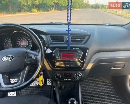 Черный Киа Рио, объемом двигателя 1.6 л и пробегом 155 тыс. км за 8500 $, фото 3 на Automoto.ua