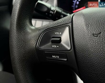 Черный Киа Рио, объемом двигателя 1.4 л и пробегом 220 тыс. км за 8200 $, фото 40 на Automoto.ua