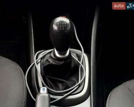 Черный Киа Рио, объемом двигателя 1.4 л и пробегом 220 тыс. км за 8200 $, фото 38 на Automoto.ua