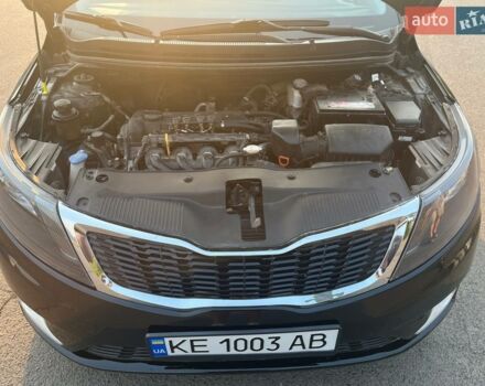 Чорний Кіа Ріо, об'ємом двигуна 1.6 л та пробігом 155 тис. км за 8500 $, фото 8 на Automoto.ua