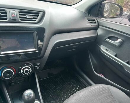 Черный Киа Рио, объемом двигателя 1.4 л и пробегом 141 тыс. км за 7200 $, фото 2 на Automoto.ua