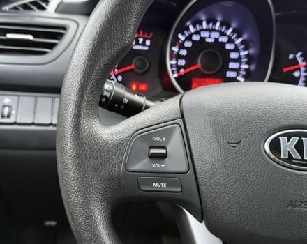 Чорний Кіа Ріо, об'ємом двигуна 1.4 л та пробігом 45 тис. км за 9800 $, фото 13 на Automoto.ua