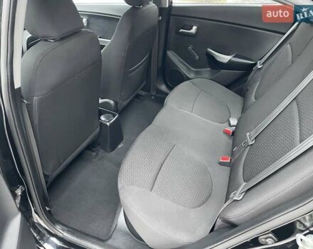 Черный Киа Рио, объемом двигателя 1.4 л и пробегом 124 тыс. км за 9350 $, фото 130 на Automoto.ua