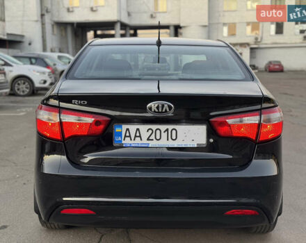 Черный Киа Рио, объемом двигателя 1.4 л и пробегом 305 тыс. км за 4950 $, фото 7 на Automoto.ua