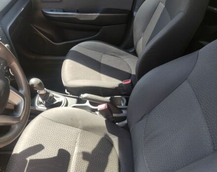 Черный Киа Рио, объемом двигателя 1.4 л и пробегом 186 тыс. км за 6800 $, фото 5 на Automoto.ua