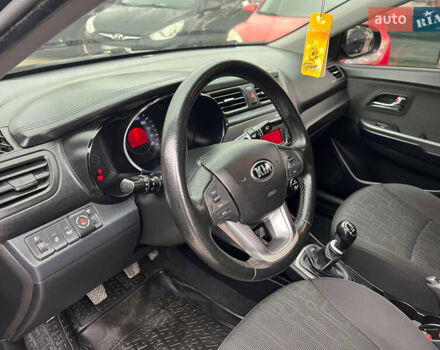 Черный Киа Рио, объемом двигателя 1.6 л и пробегом 170 тыс. км за 7999 $, фото 11 на Automoto.ua