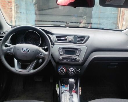 Киа Рио 2013 в Павлограде на Automoto.ua Черный Киа Рио, объемом двигателя 1.4 л и пробегом 140 тыс. км за 8000 $, фото 5 на Automoto.ua