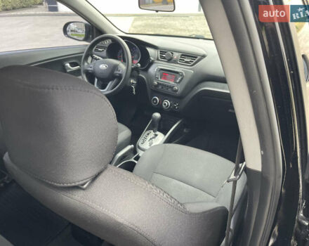 Черный Киа Рио, объемом двигателя 1.4 л и пробегом 136 тыс. км за 7700 $, фото 33 на Automoto.ua