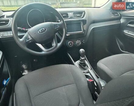 Чорний Кіа Ріо, об'ємом двигуна 1.4 л та пробігом 141 тис. км за 7200 $, фото 7 на Automoto.ua