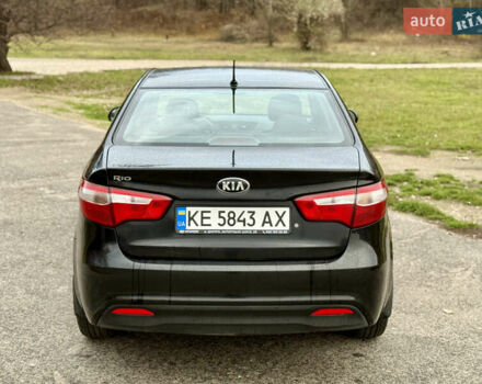 Чорний Кіа Ріо, об'ємом двигуна 1.4 л та пробігом 45 тис. км за 9800 $, фото 7 на Automoto.ua