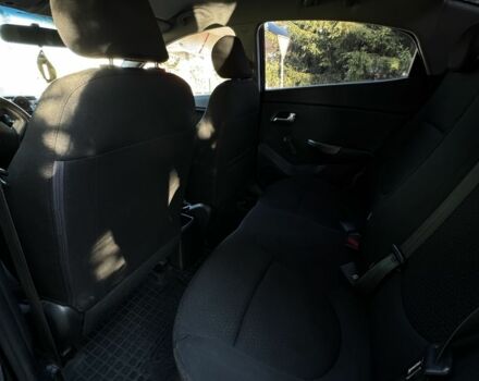 Черный Киа Рио, объемом двигателя 1.4 л и пробегом 179 тыс. км за 7998 $, фото 8 на Automoto.ua