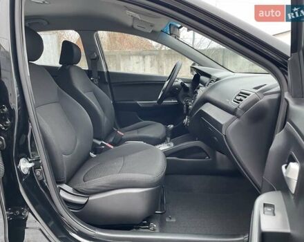 Черный Киа Рио, объемом двигателя 1.4 л и пробегом 124 тыс. км за 9350 $, фото 108 на Automoto.ua