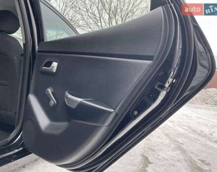 Черный Киа Рио, объемом двигателя 1.4 л и пробегом 124 тыс. км за 9350 $, фото 117 на Automoto.ua