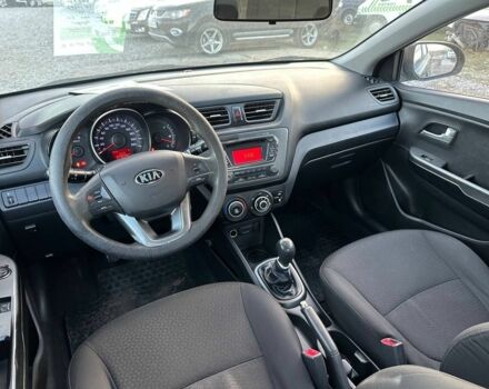 Черный Киа Рио, объемом двигателя 1.4 л и пробегом 199 тыс. км за 5500 $, фото 5 на Automoto.ua