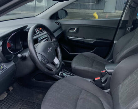 Чорний Кіа Ріо, об'ємом двигуна 1.6 л та пробігом 261 тис. км за 7650 $, фото 7 на Automoto.ua