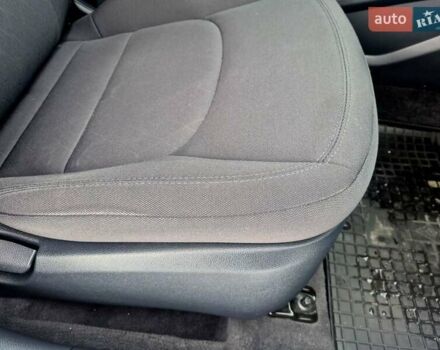 Черный Киа Рио, объемом двигателя 1.4 л и пробегом 66 тыс. км за 11950 $, фото 55 на Automoto.ua