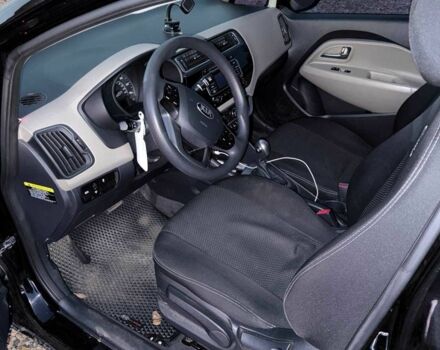 Чорний Кіа Ріо, об'ємом двигуна 1.6 л та пробігом 194 тис. км за 7800 $, фото 9 на Automoto.ua