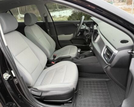 Черный Киа Рио, объемом двигателя 1.6 л и пробегом 135 тыс. км за 9300 $, фото 18 на Automoto.ua