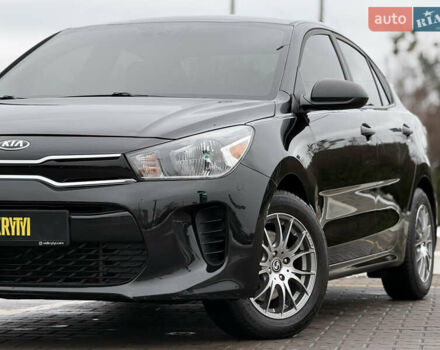 Черный Киа Рио, объемом двигателя 1.6 л и пробегом 135 тыс. км за 9800 $, фото 2 на Automoto.ua